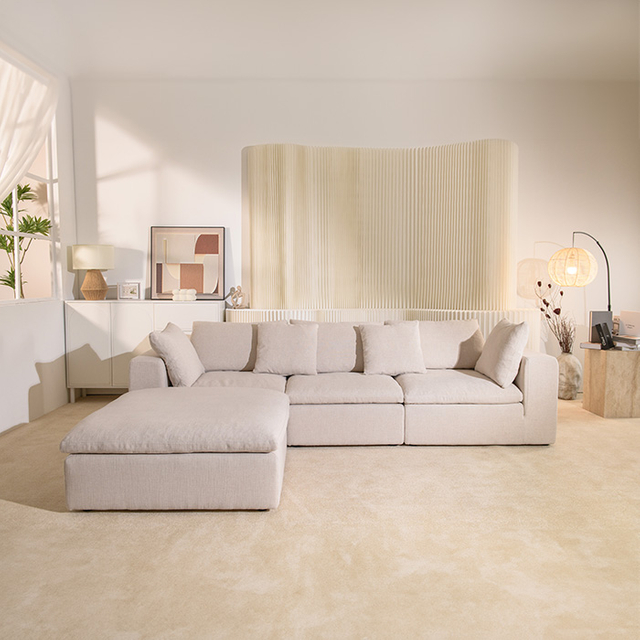 Moderni valkoinen 4-osainen poikkileikkaussohva untuvatyynyillä/-tyynyillä Mukava sohva