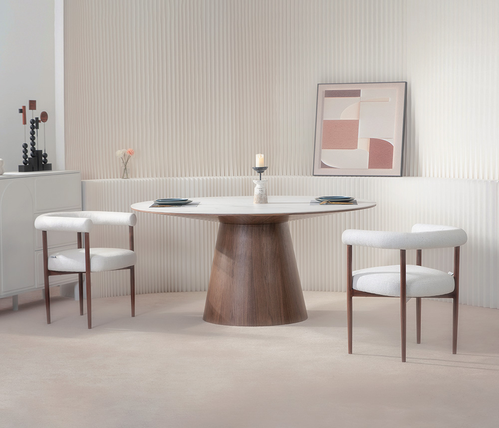 Modernin minimalistisen kodin olennaiset elementit: värit, huonekalut ja asettelut